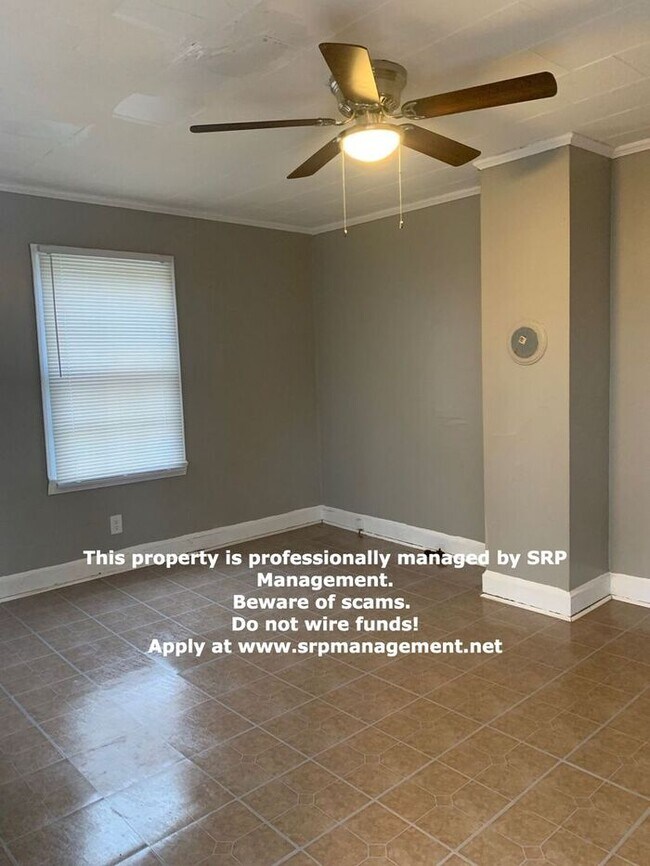 Building Photo - 2 BR / 1 BA Available for Rent in Gastonia...