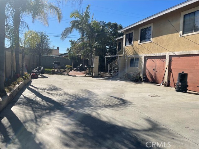 Primary Photo - 12262 W Orangewood Ave