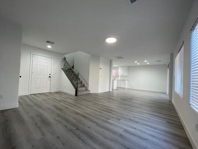 Building Photo - 6734 Erato Falls St
