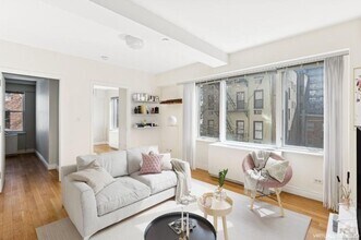 Building Photo - 435 E 76th St