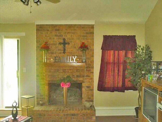 Foto del edificio - Great 3 Bdrm 2 Bath Home in Corinth Tx