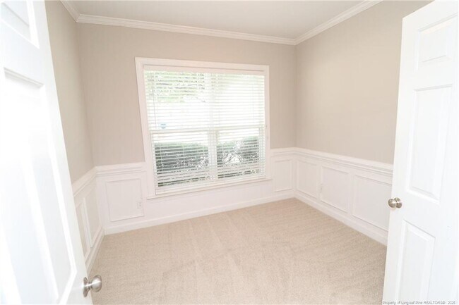 Foto del edificio - 2026 Fieldhouse Ave