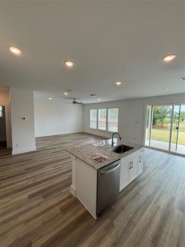 Building Photo - 1505 Suzie Ct
