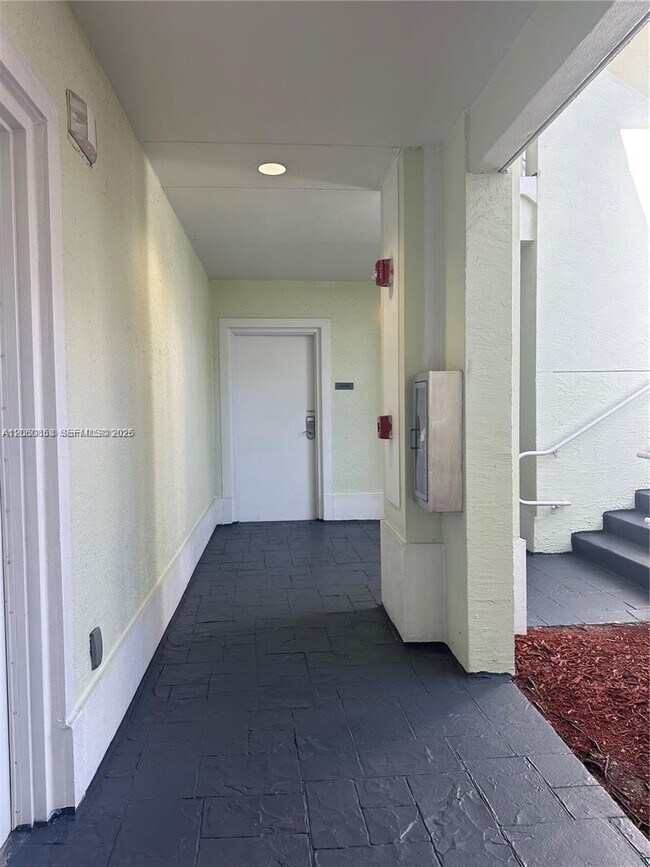 Foto del edificio - 5300 NW 87th Ave
