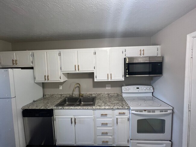 Foto del edificio - 1220 Southwood Dr