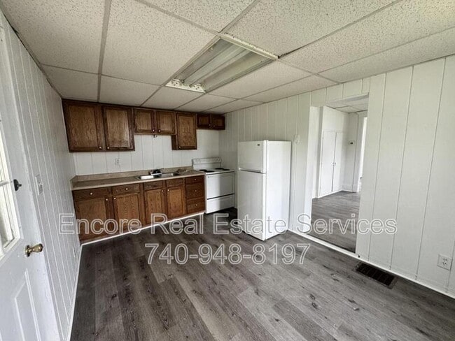 Building Photo - 518 Maple Ave