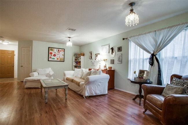 Foto del edificio - 12887 Balez Dr