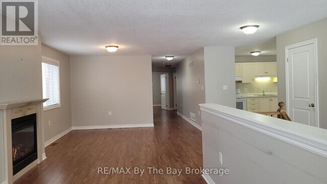 Building Photo - 42 Tona Trail