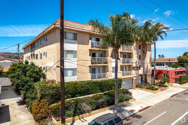 Exterior - 1311 S Grand Ave