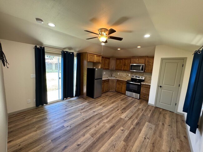 Foto del edificio - 1709 Ventura St