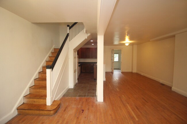 Foto del edificio - 2025/2026 JHU Off-campus 4bd/2.5ba Charles...