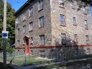 Building Photo - 1427 5th Ave
