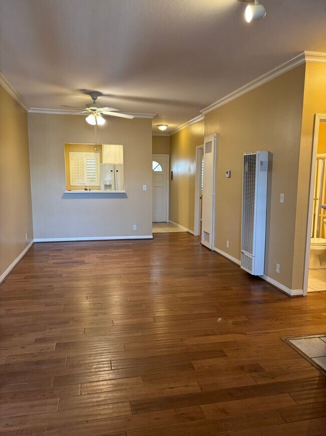 Foto del edificio - Beautiful 2 Bed / 2 Bath Condo for Rent in Long Beach!