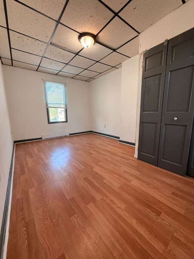 Foto del edificio - 311 Jefferson St