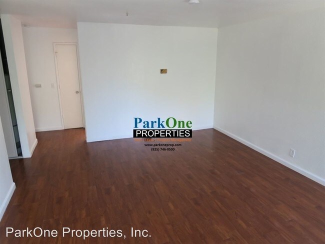 Building Photo - 2065 Riley Ct