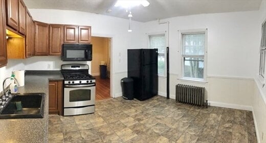 Photo - Available now or December 1st! Apartment