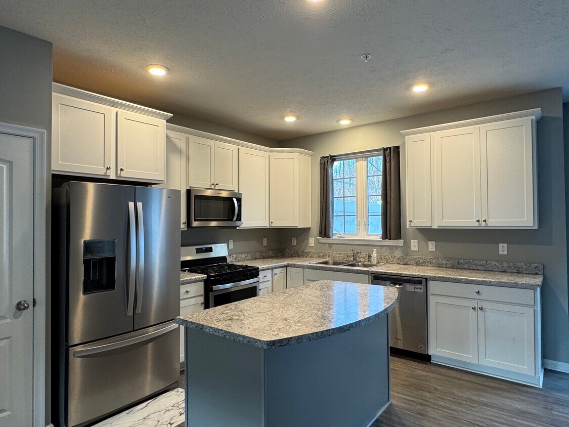 Foto principal - 2279 Flint Dr