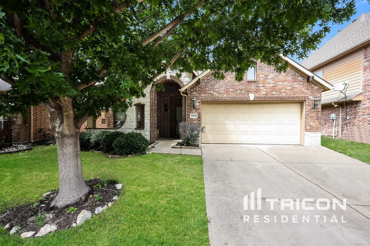 Foto principal - 9304 Harrell Dr