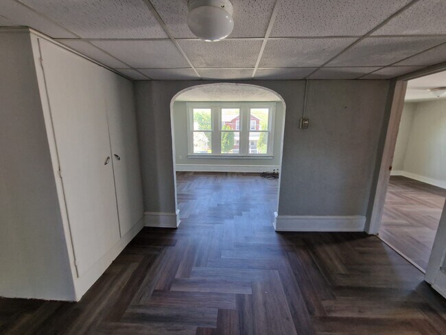 Building Photo - 145-147 Elm St