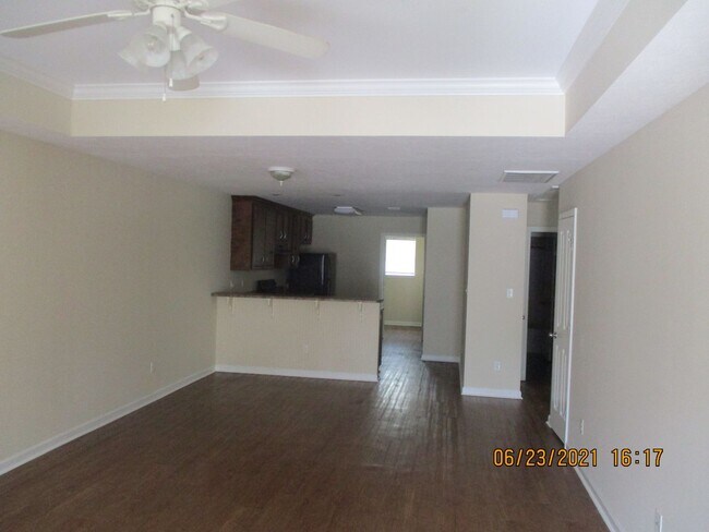 Foto del edificio - 121 Magnolia Ct