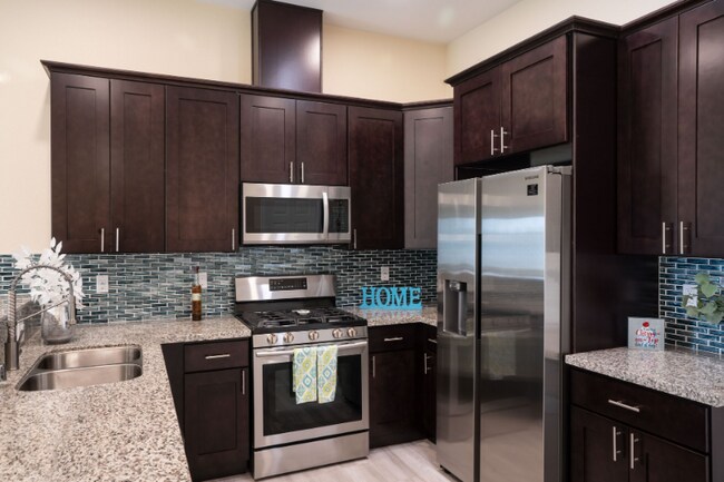 Foto del edificio - 2291 Dunlop St