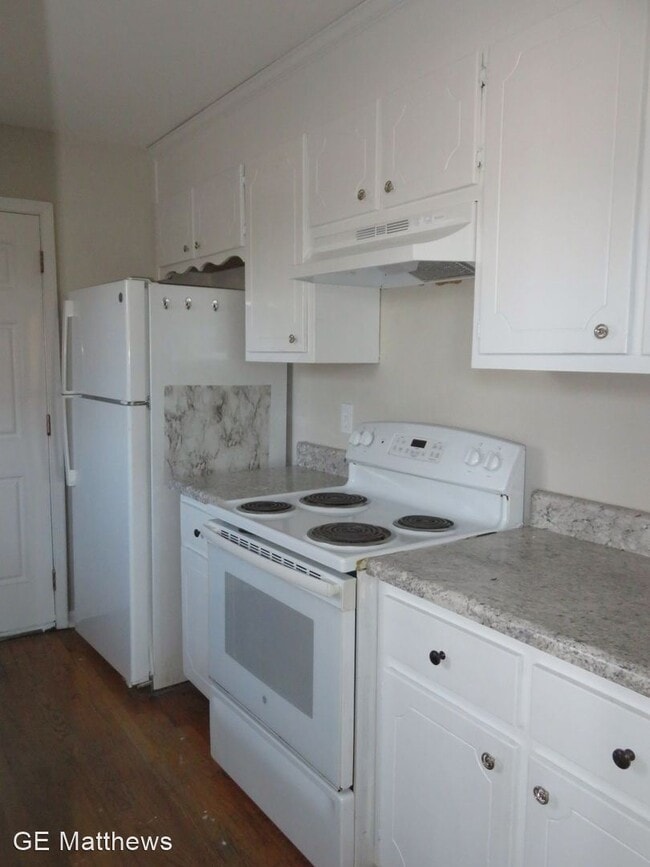 Building Photo - 3 br, 2 bath House - 635 S. West Street