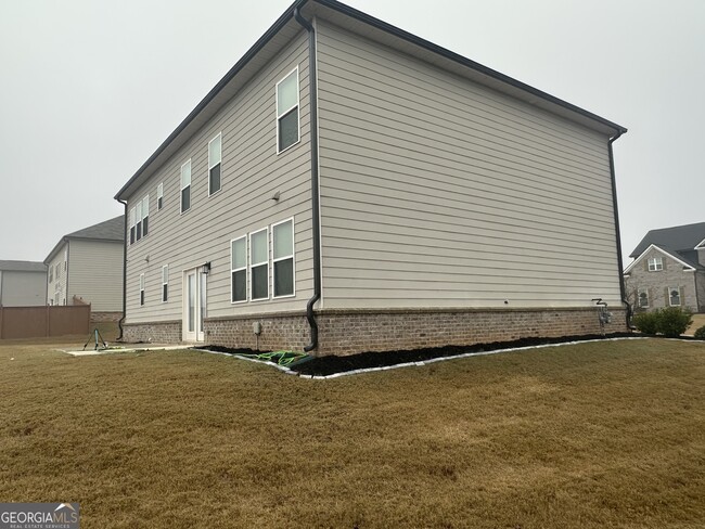 Building Photo - 209 Arwen Dr