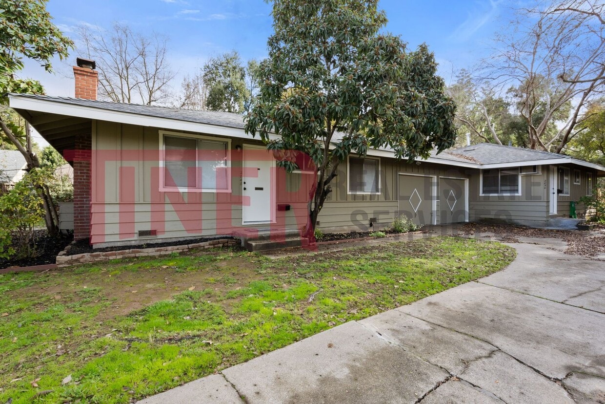 Photo - 2848 Clover Ln-