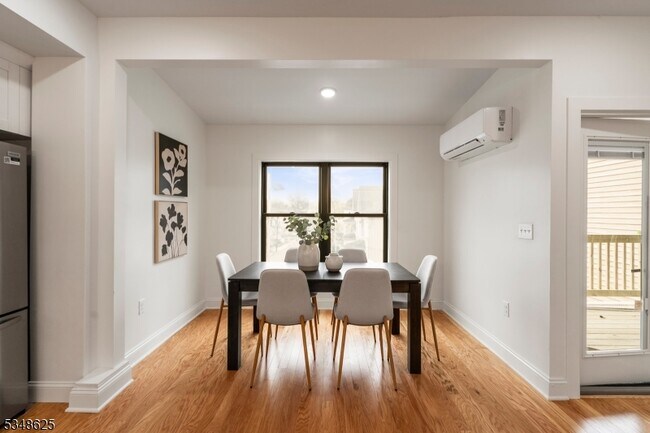 Foto del edificio - 167 Harrison Ave
