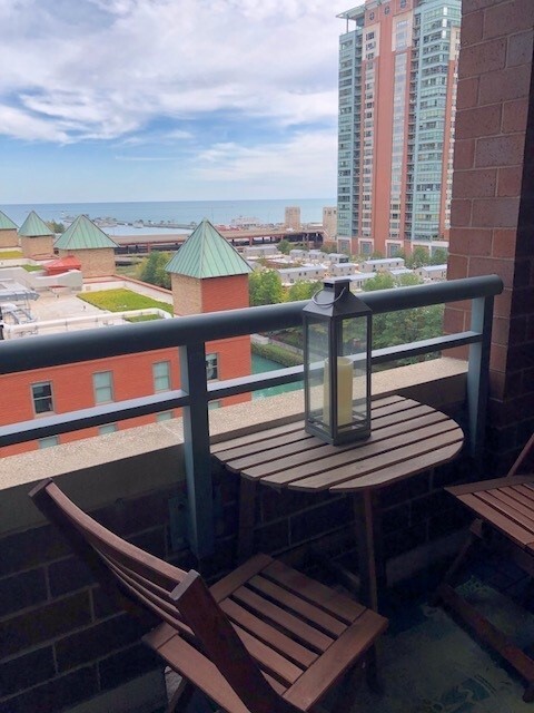 Foto del edificio - 480 N McClurg Ct