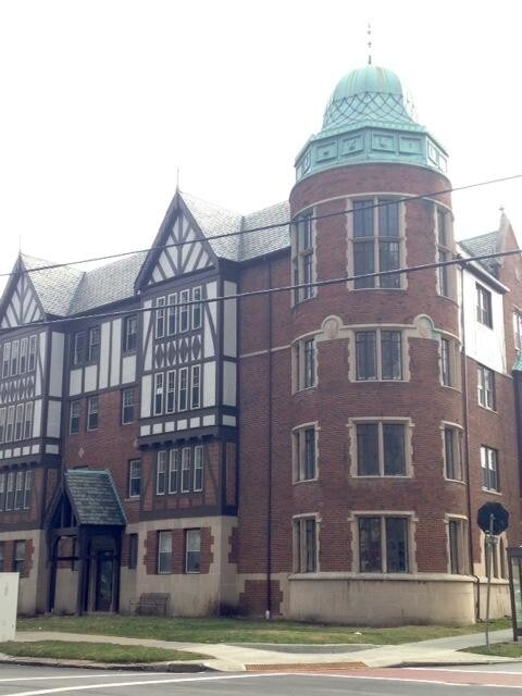 Foto del edificio - 12065 Edgewater Dr