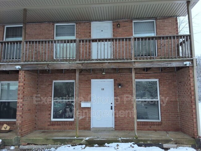 Foto del edificio - 266-11 Elmwood Dr.