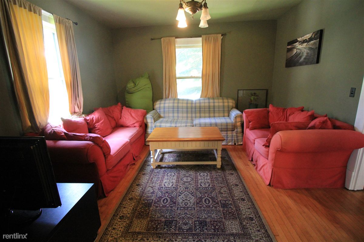 Foto principal - 5 br, 2 bath House - 213 Miller Ave 213 Mi...
