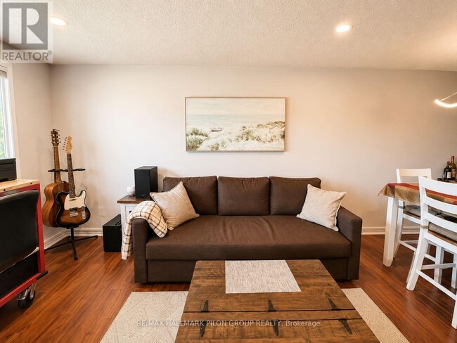 Building Photo - 6532 Bilberry Dr.