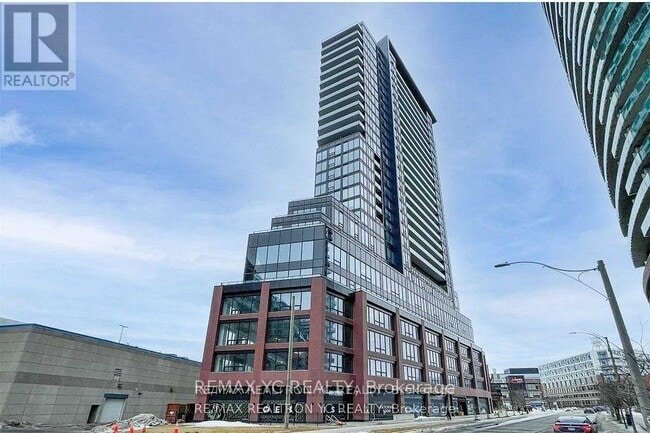 Building Photo - 135 E Liberty St