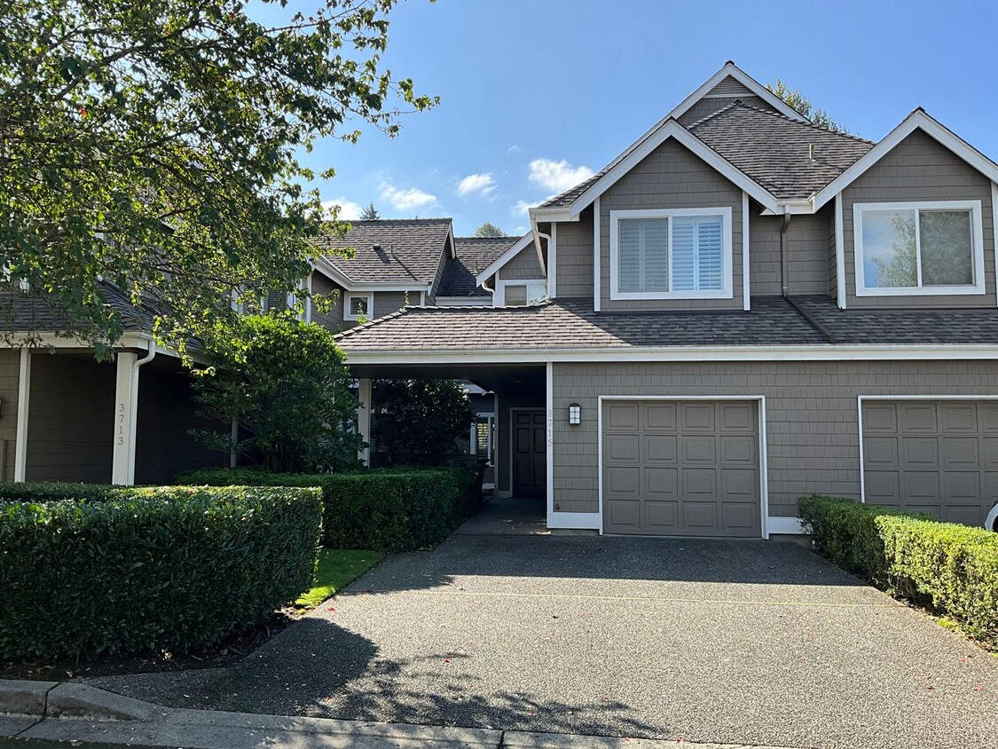 Primary Photo - 2 Week Move In Special - Beautiful 2 Bedro...