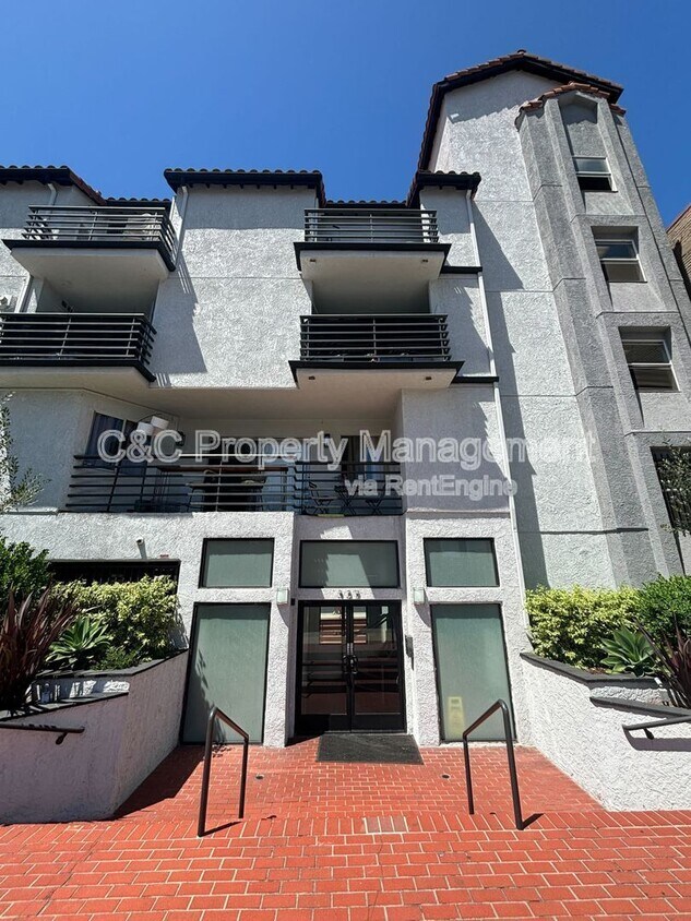 Foto principal - 327 Chestnut Ave