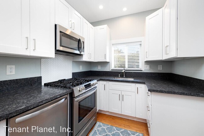 Building Photo - 3 br, 2 bath House - 2419 Lincoln Ave