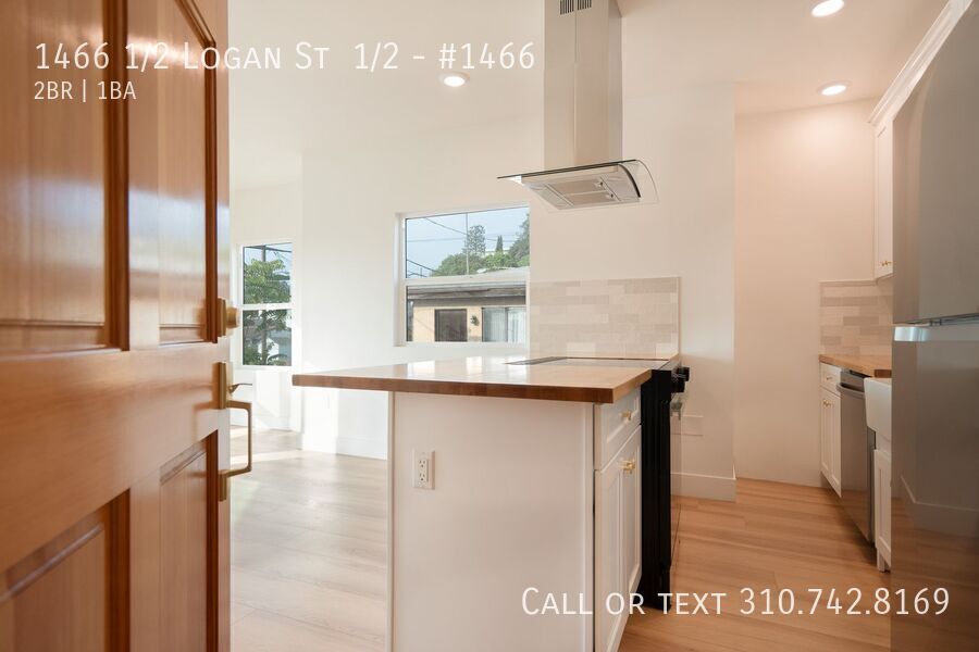 Primary Photo - Beautiful upper 2-bedroom apartment