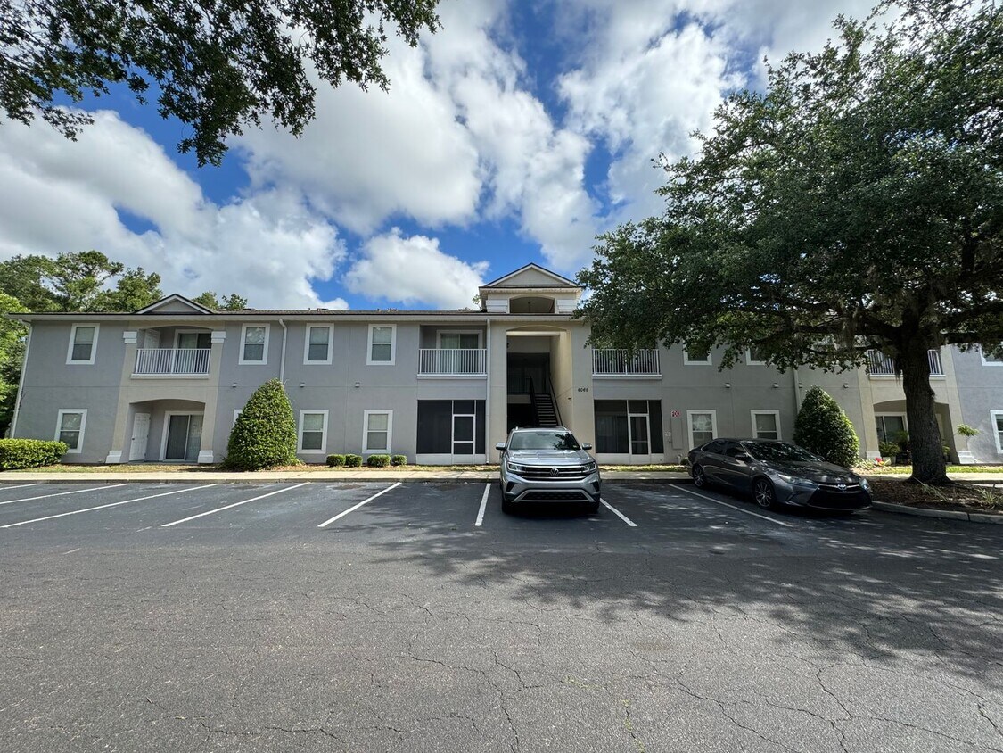 Primary Photo - Move In Special! 1/2 Off 1st Months Rent