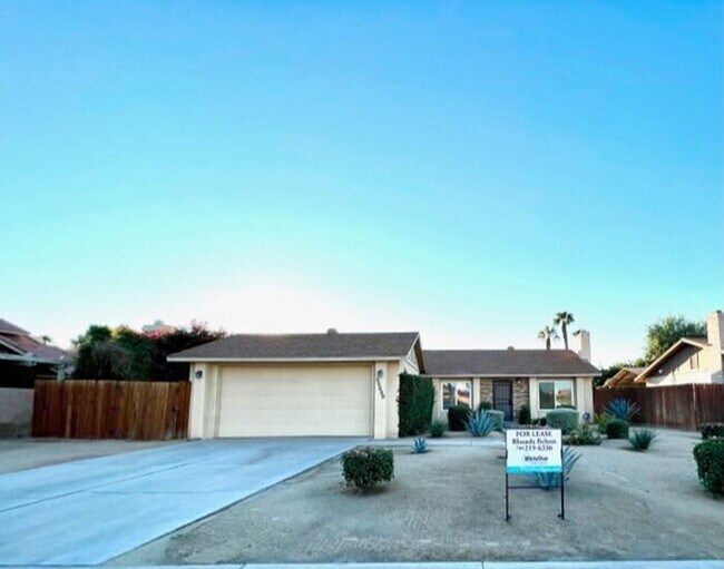 Foto del edificio - NOW AVAILABLE!! Lovely 4 Bedroom Home In P...