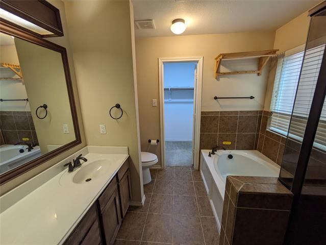 Building Photo - 8445 Timberbrook Ln