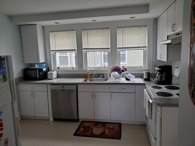 Kitchen - 11 Eddy St