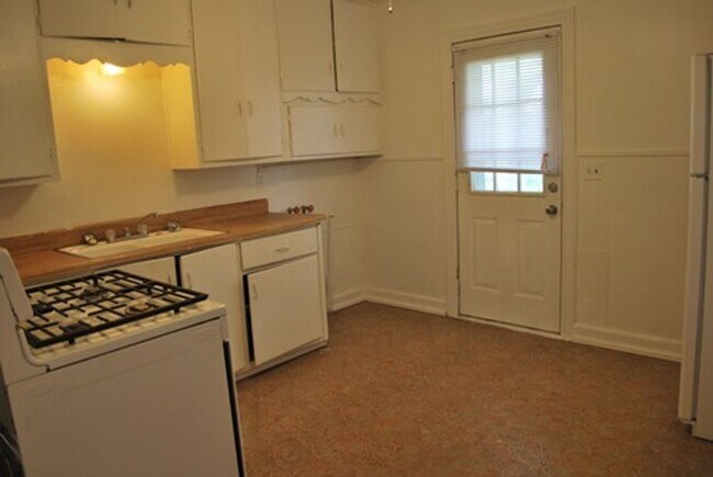 Building Photo - 138 Summitt Ave