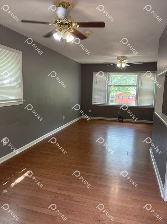 Foto del edificio - 3712 Fox Trail Cir NW