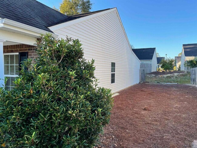 Building Photo - 207 Sunview Dr