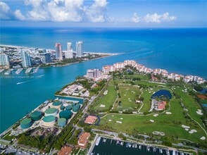 Building Photo - 19216 Fisher Island Dr