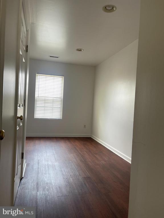 Building Photo - 113 Hartford Ct