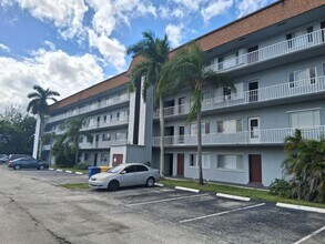 Building Photo - 6289 Lear Dr