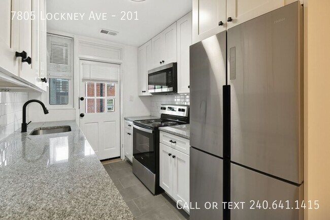 Building Photo - 7805 Lockney Ave